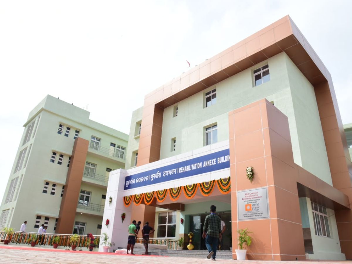 REC Constructed 100 bedded hospital in Olatpur, Odisha under CSR