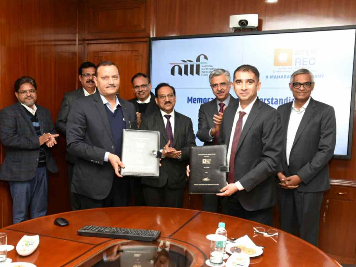 REC Limited inks MoU with NIIFL