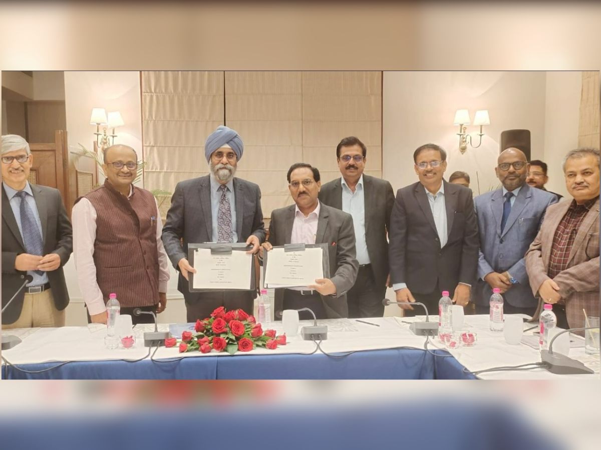 REC signed MoU with PFC for FY22-23