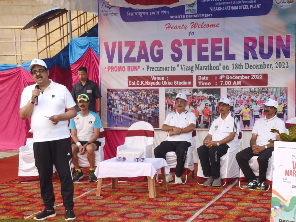 Atul Bhatt, CMD, RINL flags off Vizag Steel Run -a 5K promo run as a precursor for Vizag Marathon