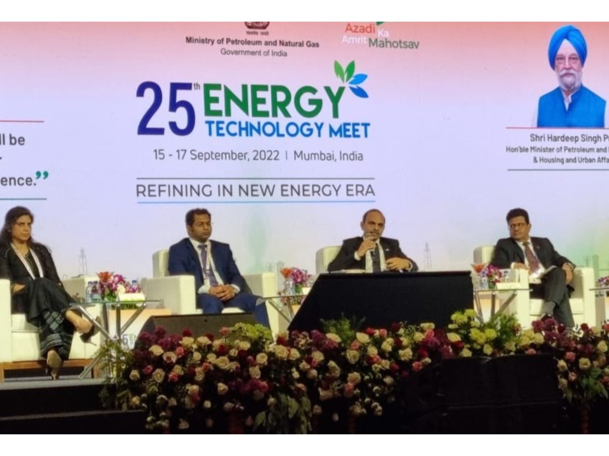 Rajiv Agarwal ED (Tech), EIL chaired Technical Session at 25th ETM in Mumbai