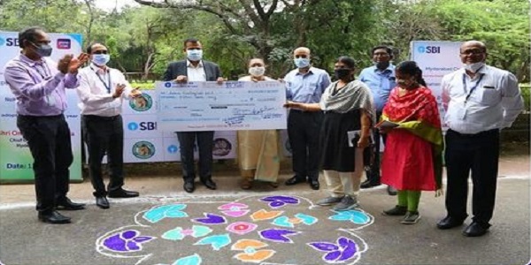 SBI adopted 15 tigers and handed over Rs 15 lakh cheque to CGM Hyderabad