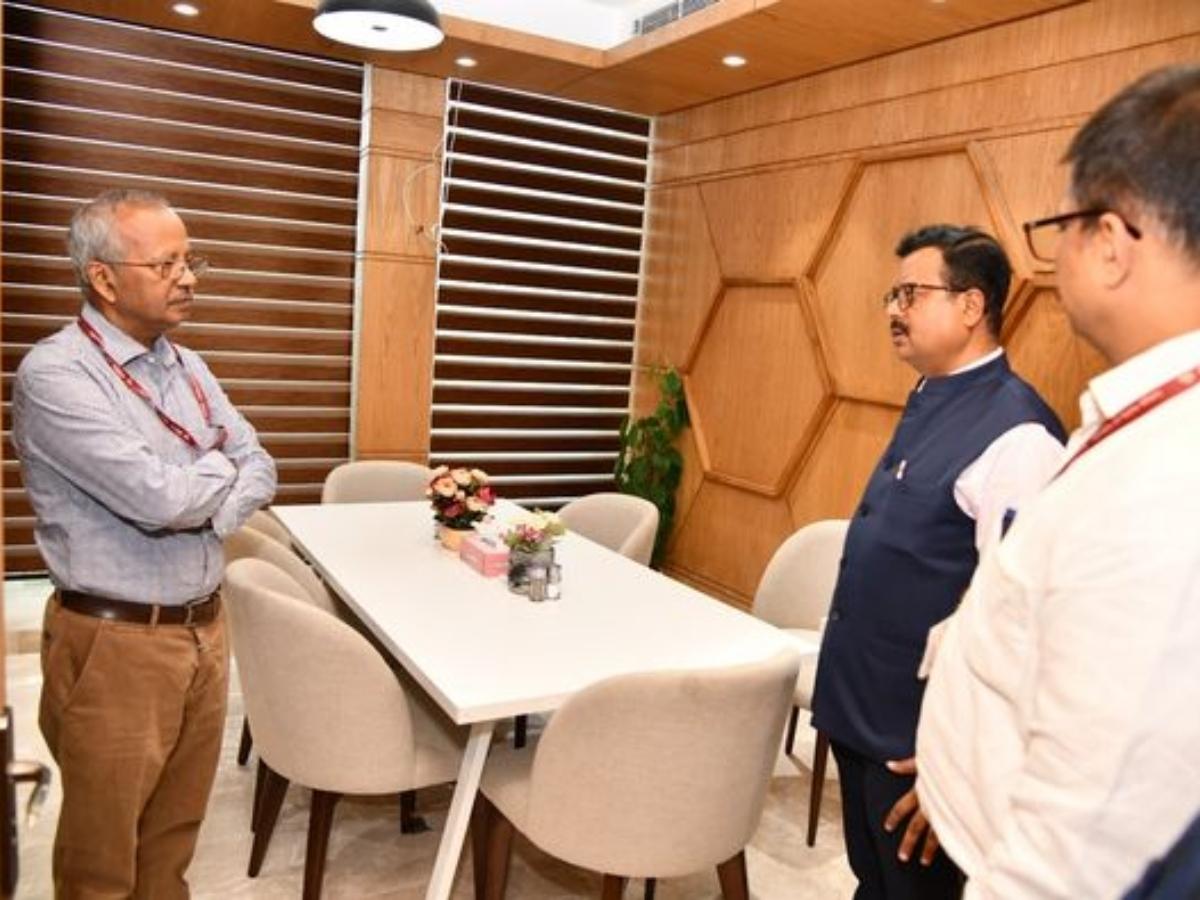 Secretary Steel, visited NMDC Limited Regional Office, Delhi