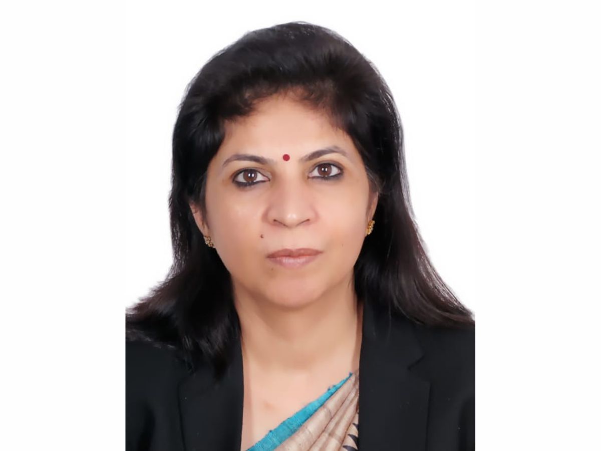 Ms. Shelly Verma assumed additional charge of CMD, IRFC