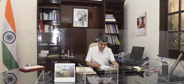 Shri Ajay Seth took charge as new Secretary of Department of Economic Affairs