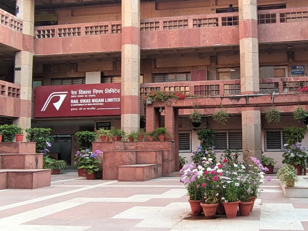 Shri Rajeev Kumar Gangele Deputed to RVNL as GM (S&T)