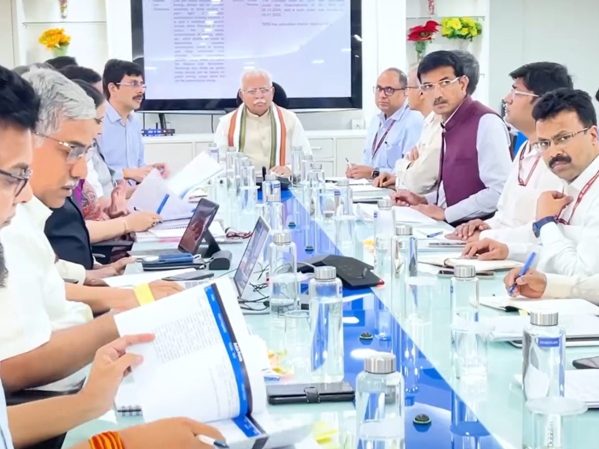Power Minister reviews meeting of power sector, including NTPC, NHPC, Powergrid, REC