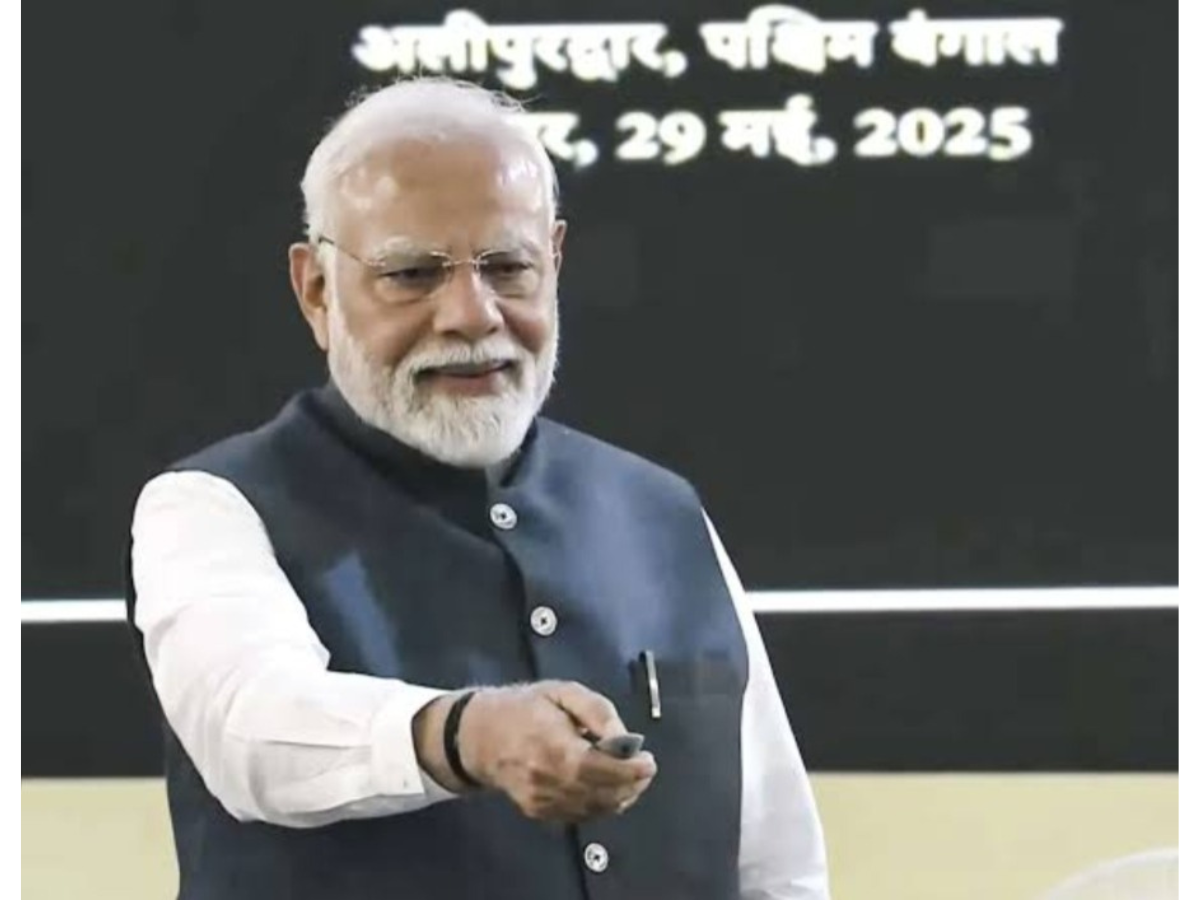 PM Modi unveils Rs 1,010 crore city gas project in West Bengal