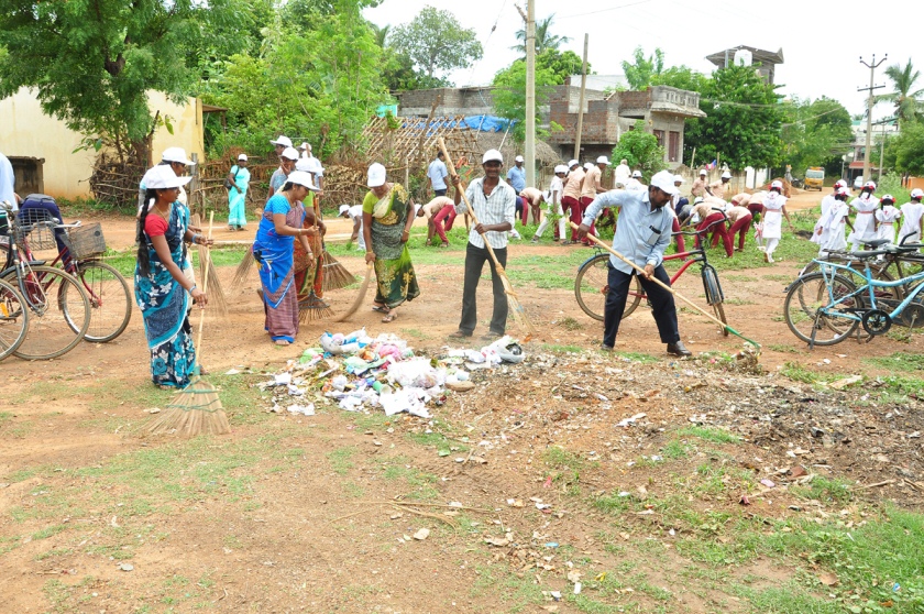 NLCIL Creating Awareness on Cleanliness