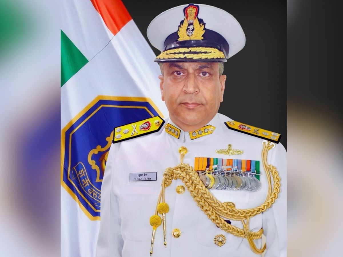 वाइस एडमिरल सूरज बेरी ने भारतीय नौसेना के कार्मिक प्रमुख के रूप में किया पदभार ग्रहण, जानिए कौन है वाइस एडमिरल सूरज बेरी