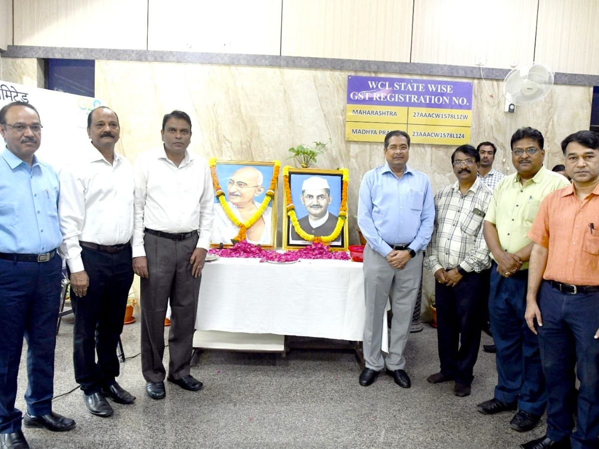 WCL's tribute to Mahatma Gandhi and Lal Bahadur Shastri