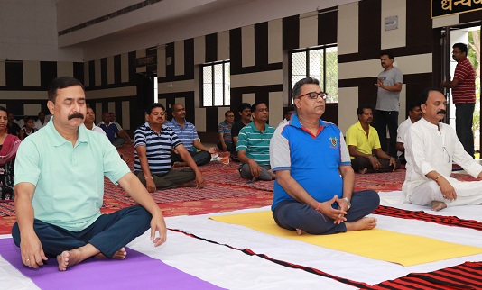 MCL Celebrates International Yoga Day with 5-day yoga Programme on work Place Happiness