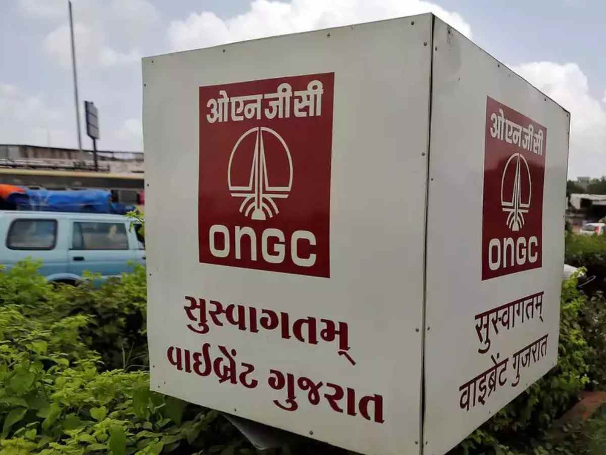 Anupam Saxena takes Executive Director Charge at ONGC