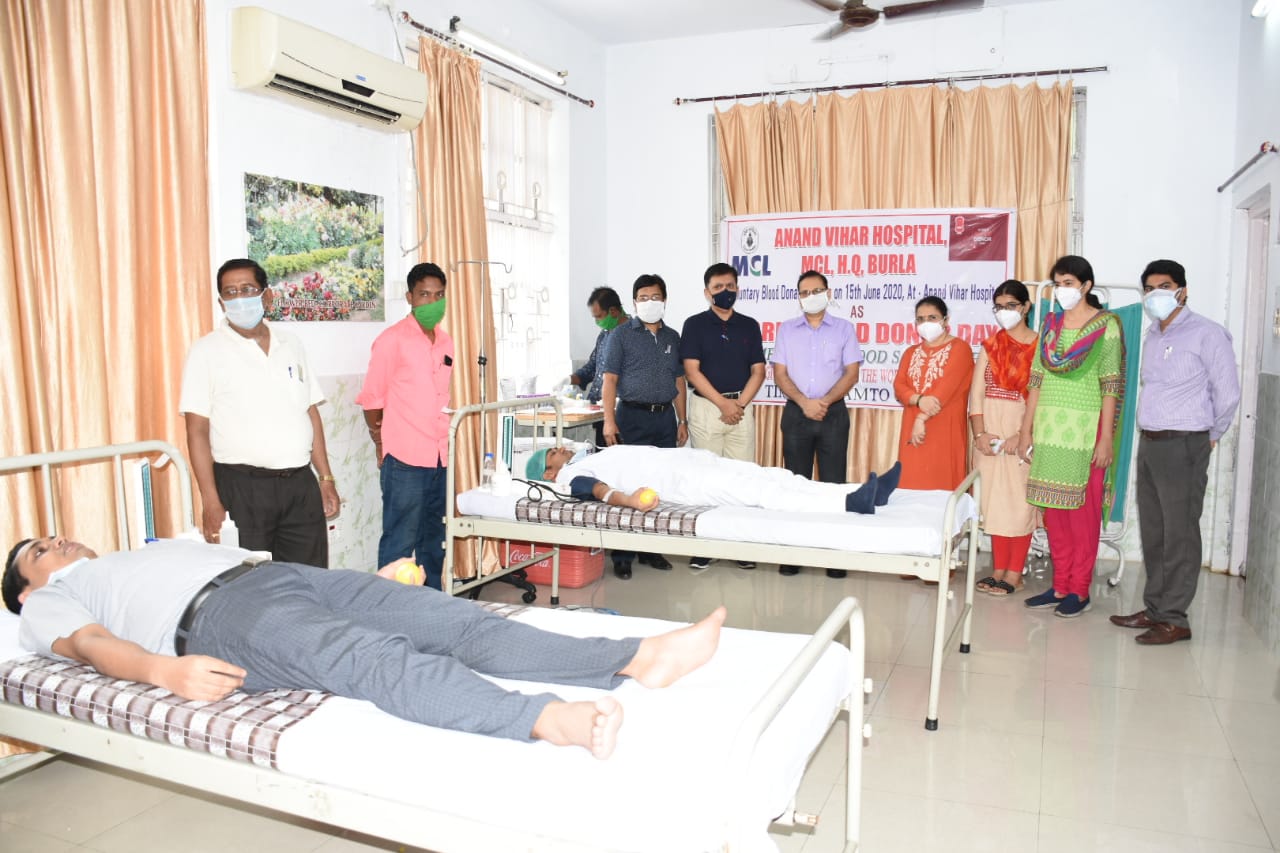 61 volunteers donate blood at MCL