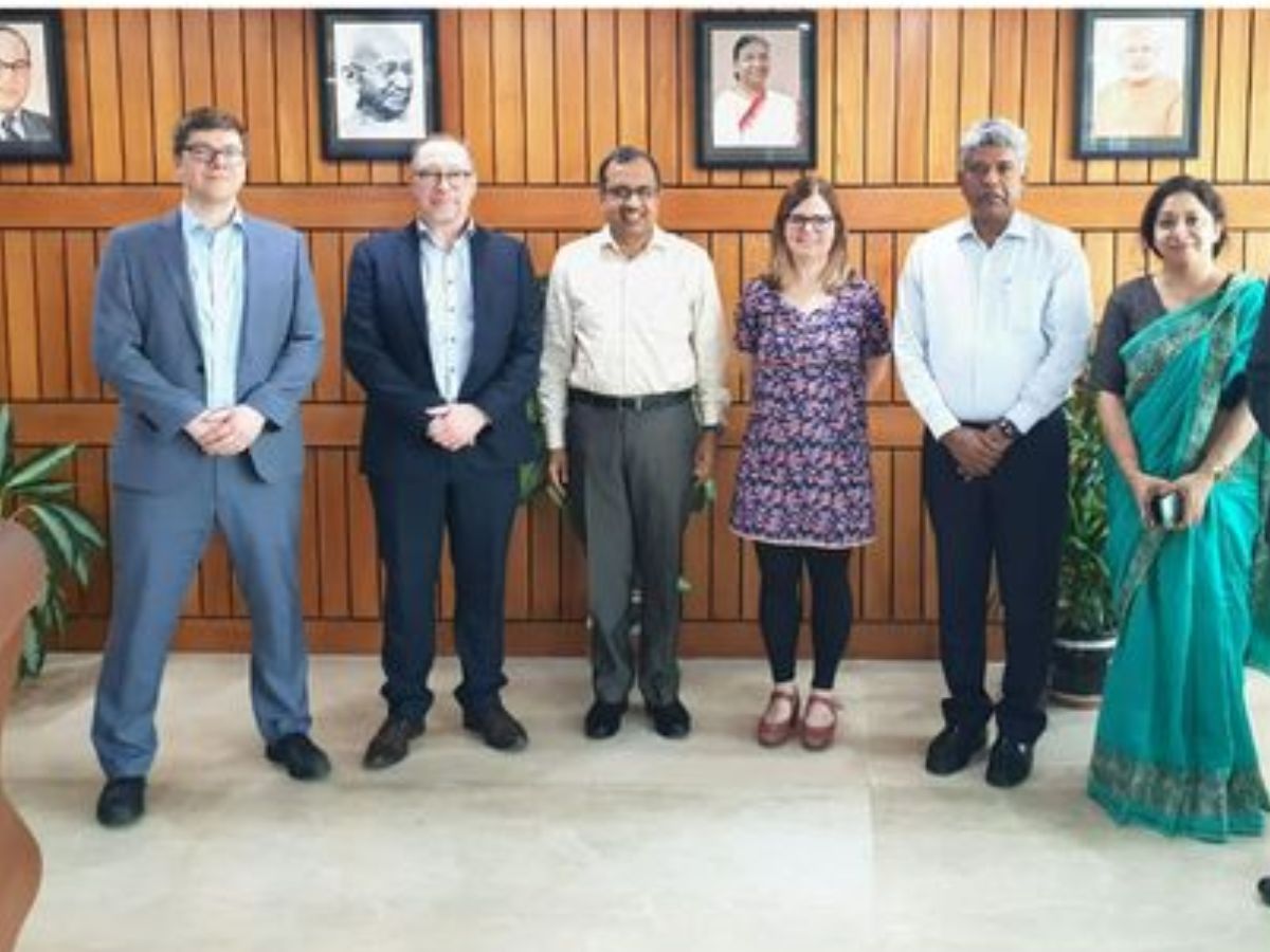Chairman, CIL meets British geological survey delegation