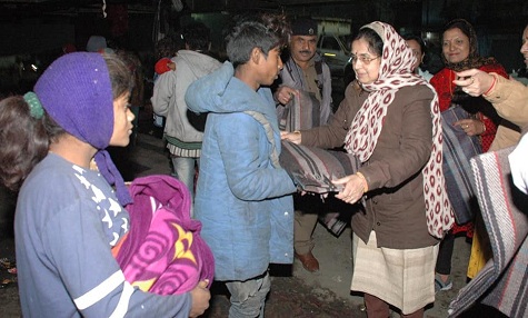 WCL distributes blankets to the homeless Nagpur