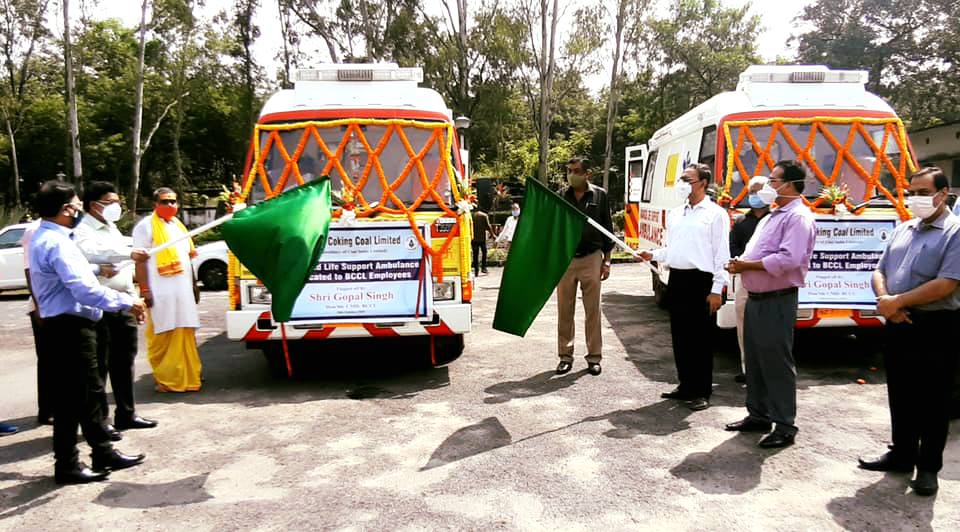 Shri Gopal Singh CMD BCCL flagged off two ALS ambulances in Dhanbad