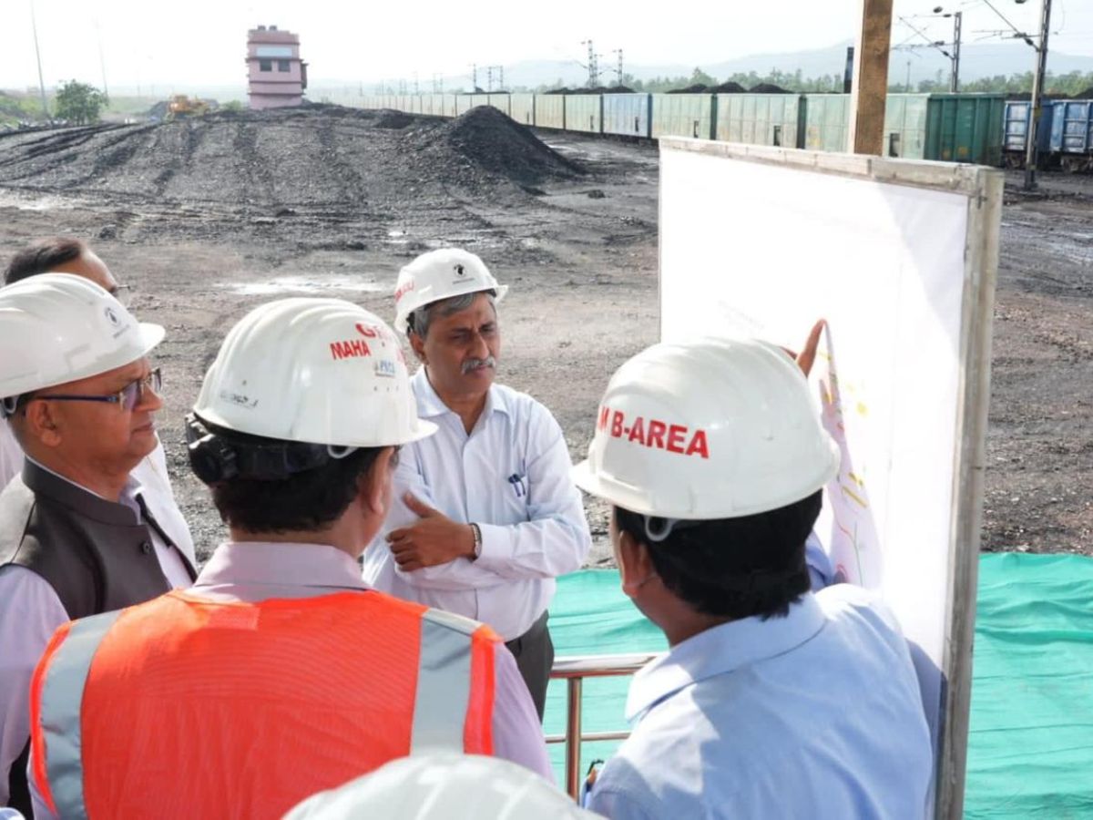 CIL Chairman inspected mining operations at Siarmal and Kulda OCPs of MCL