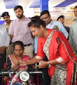 CIL Distributed Aids and Appliance to Divyangs