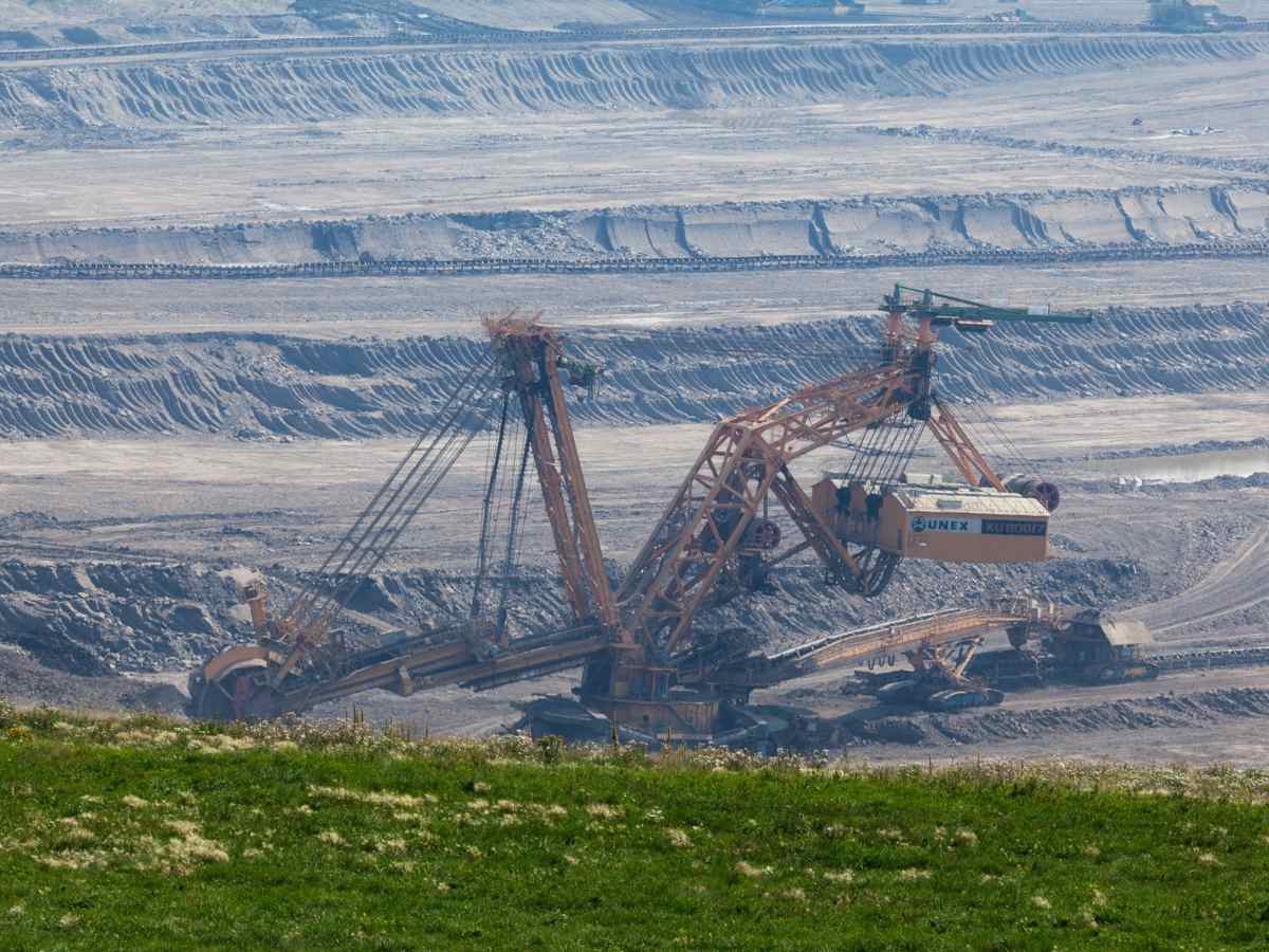 Coal sector achieves exceptional growth of 10.2 percent as per ICI data