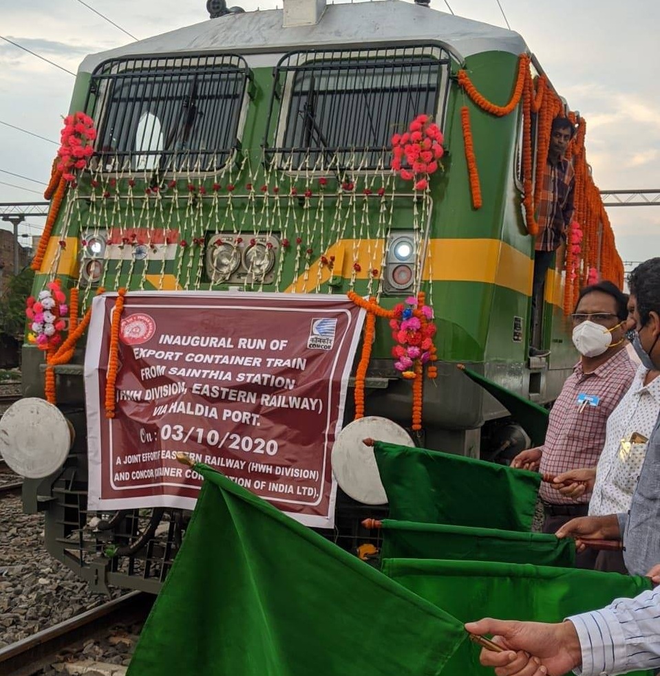 CONCOR flagged off the first export container train from Sainthia