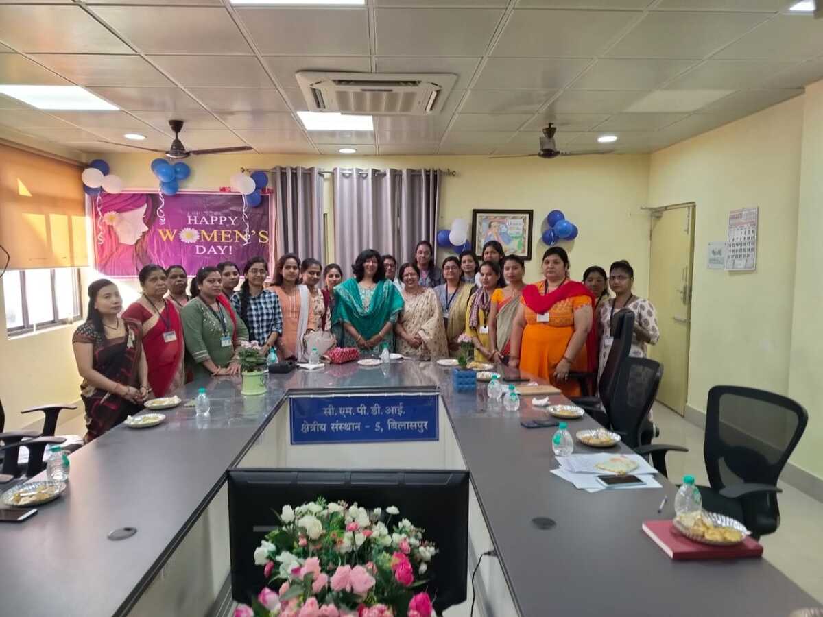 अंतर्राष्ट्रीय महिला दिवस 2023 के अवसर पर सीएमपीडीआई, आरआई-वी ने बिलासपुर में किया कार्यक्रम का आयोजन