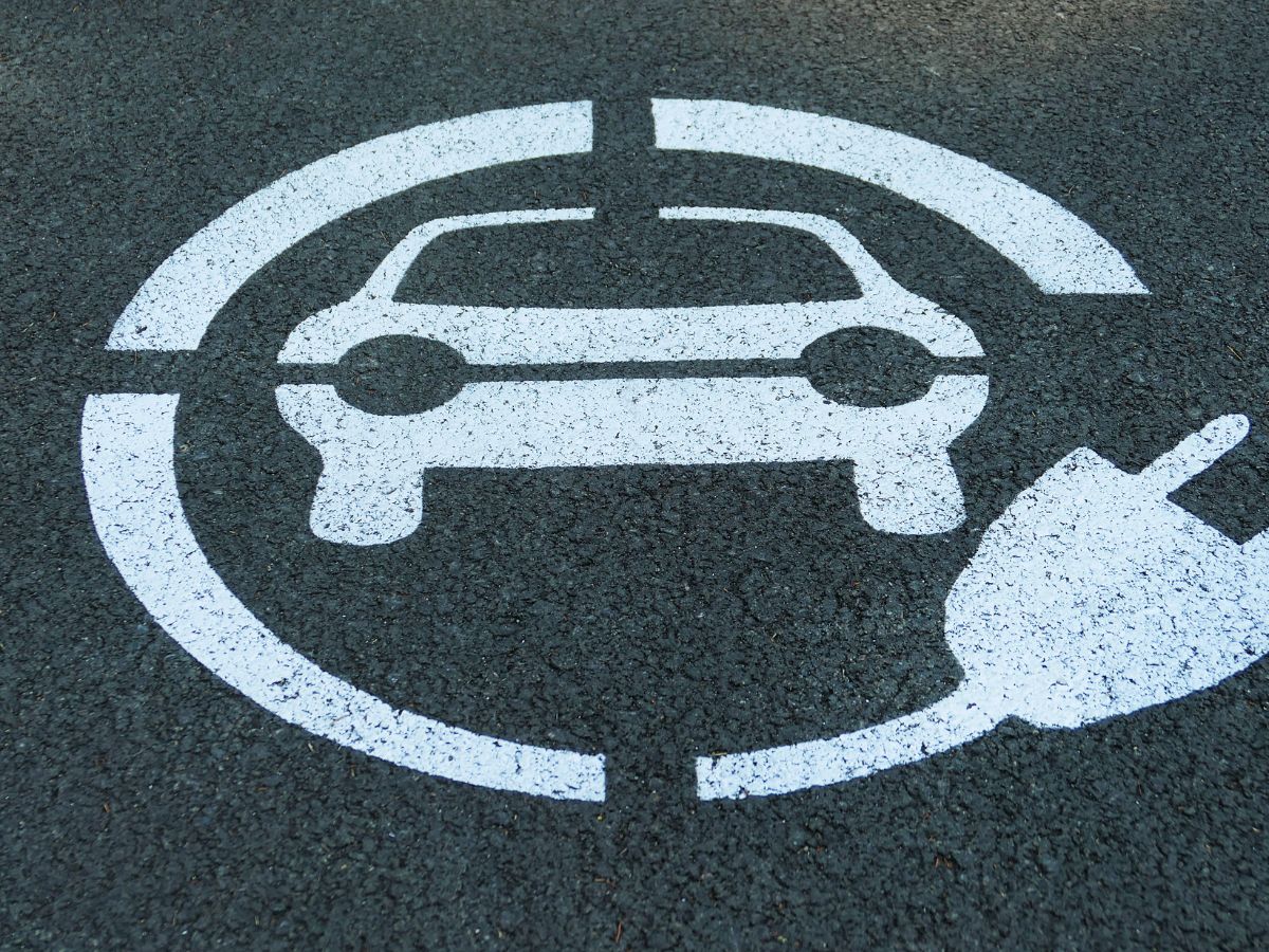 Tata Power subsidiary and VECV collaborates to accelerate adoption electric commercial vehicles