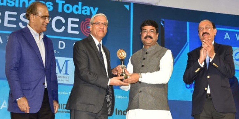 HPCL CMD Conferred Best CEO Award
