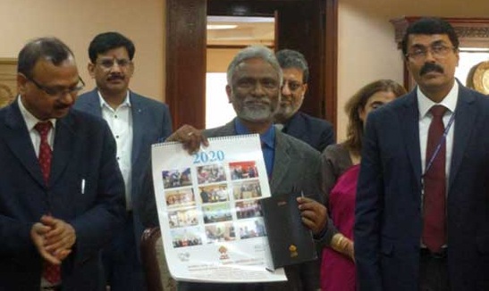 Shri M Ravi Kanth CMD HUDCO Released HUDCO Calendar And Diary 