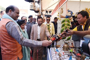 Shri Mukhtar Abbas Naqvi Visits The 20th Hunar Haat