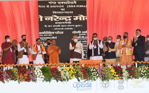 PM lays the foundation stone of Ganga Expressway in Shahjahanpur