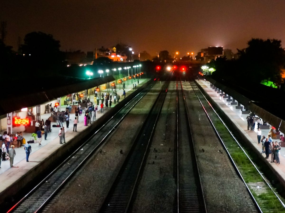 PM Modi to lay foundation stone for 508 redeveloped railway stations on 6th August