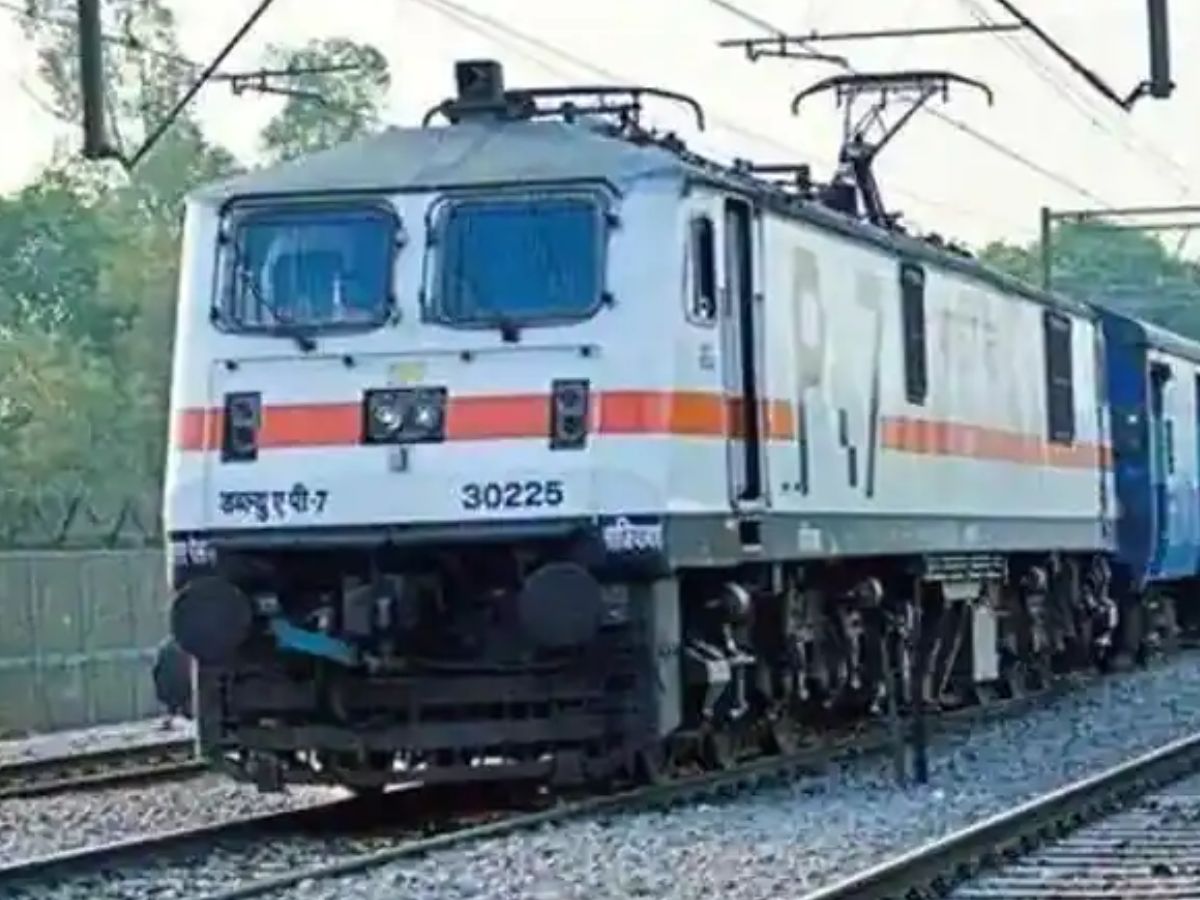 Indian Railways plans to become Net Zero Carbon Emitter by 2030