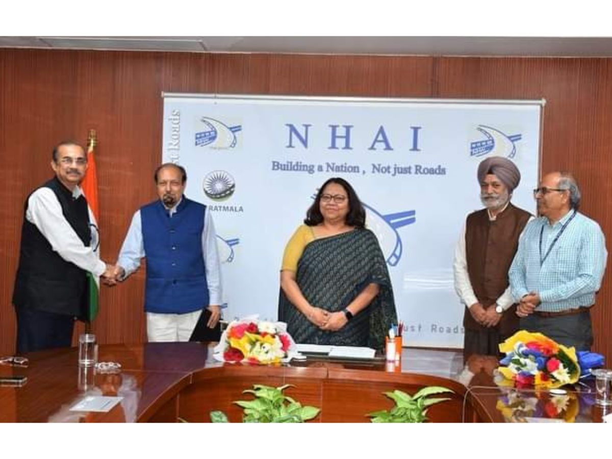 NHAI signs MoU with Asian Institute of Transport Development