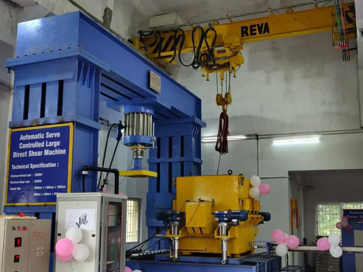 CMPDI commissions Automatic Servo Controlled Large Direct Shear Machine