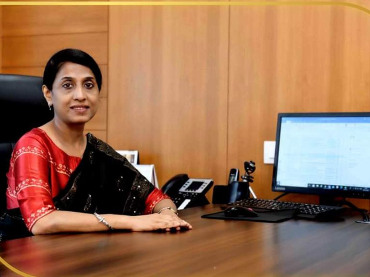 Ms. Usha Singh takes Additional Charge of CMD MOIL