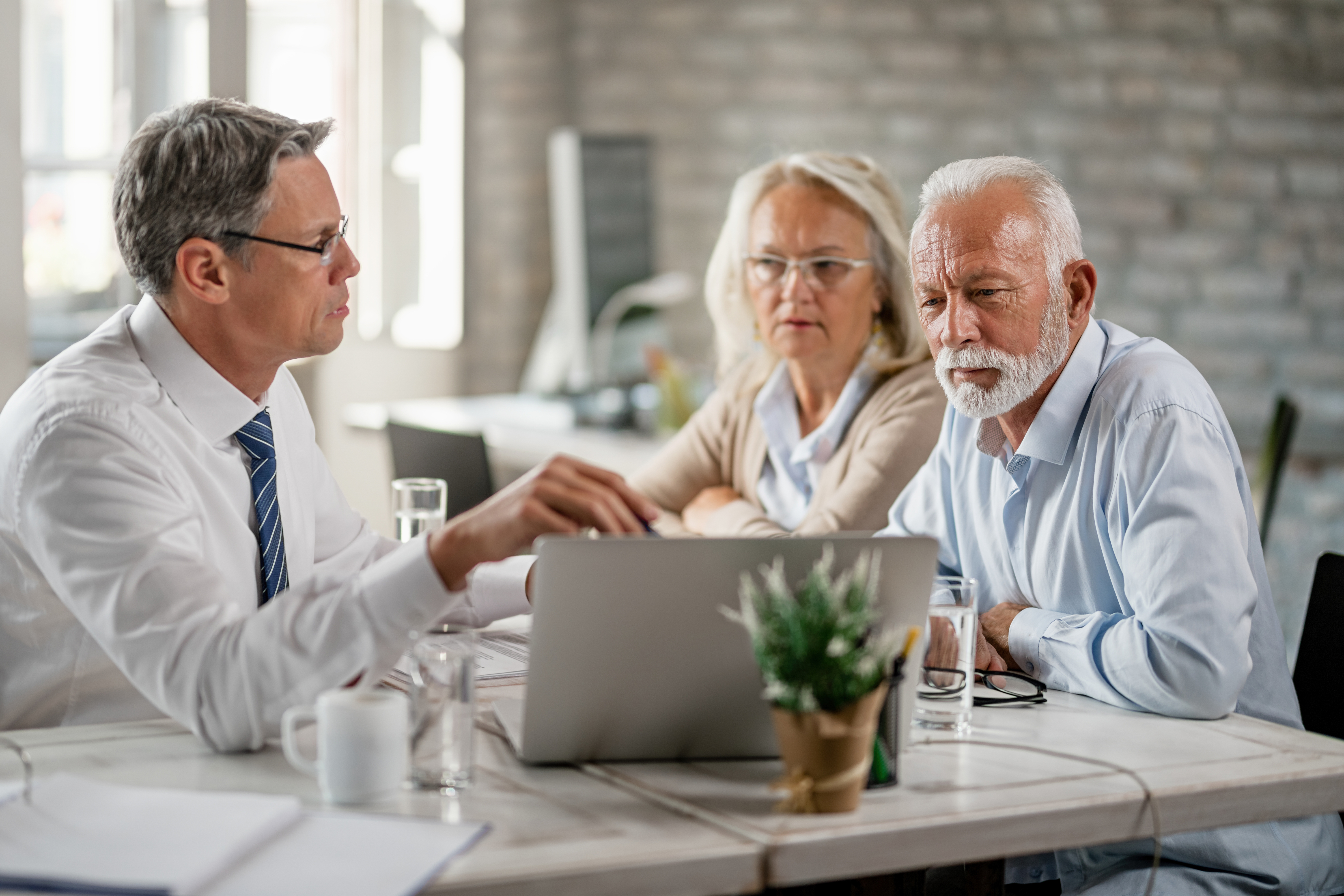 What Makes Healthcare Insurance Crucial for Senior Citizens?