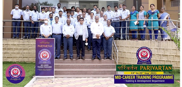 MIDHANI Training & Development Department Valedictory ceremony of Parivartan (Mid Career Training Programme) Batch –III
