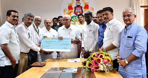 MRPL contributes Rs.5 Crores to Chief Minister Relief fund.