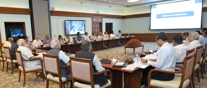 PM reviews performance of key infrastructure sectors