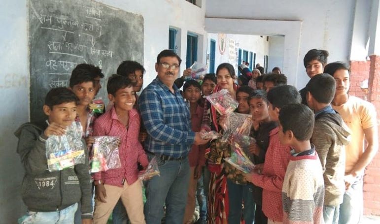 Bal umang drishya sansthan distributed 50 dental kits to school children