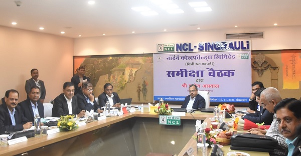 CIL chairman Pramod Agarwal chaired review meet of NCL