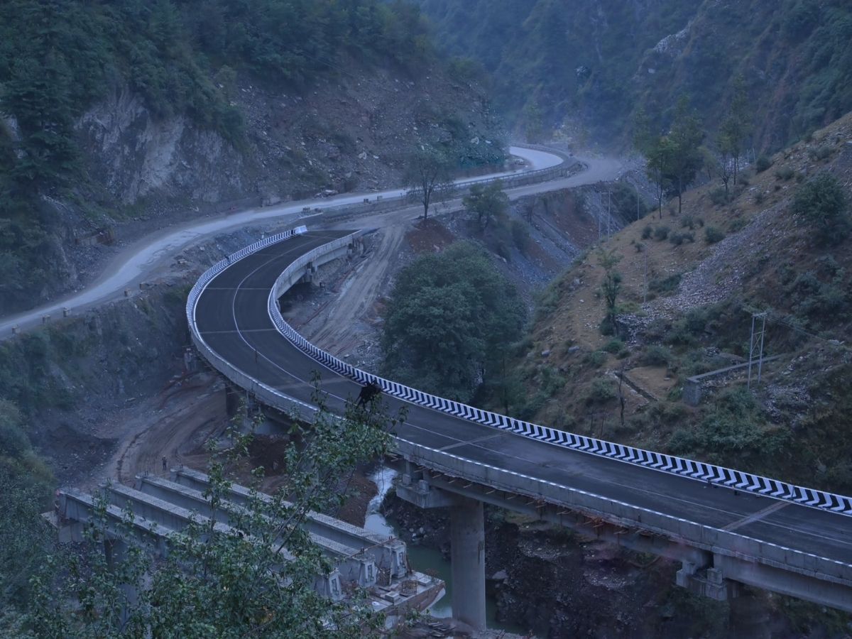 Nitin Gadkari Announces Completion of 224-Meter Viaduct in J&K