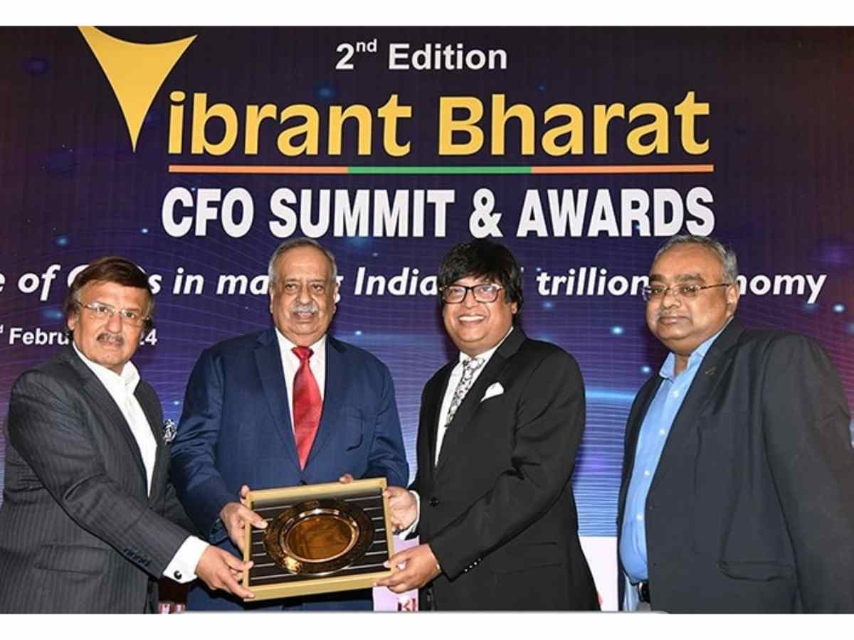 NMDC CMD & Director (Finance) bags title of 'CFO of the Year'