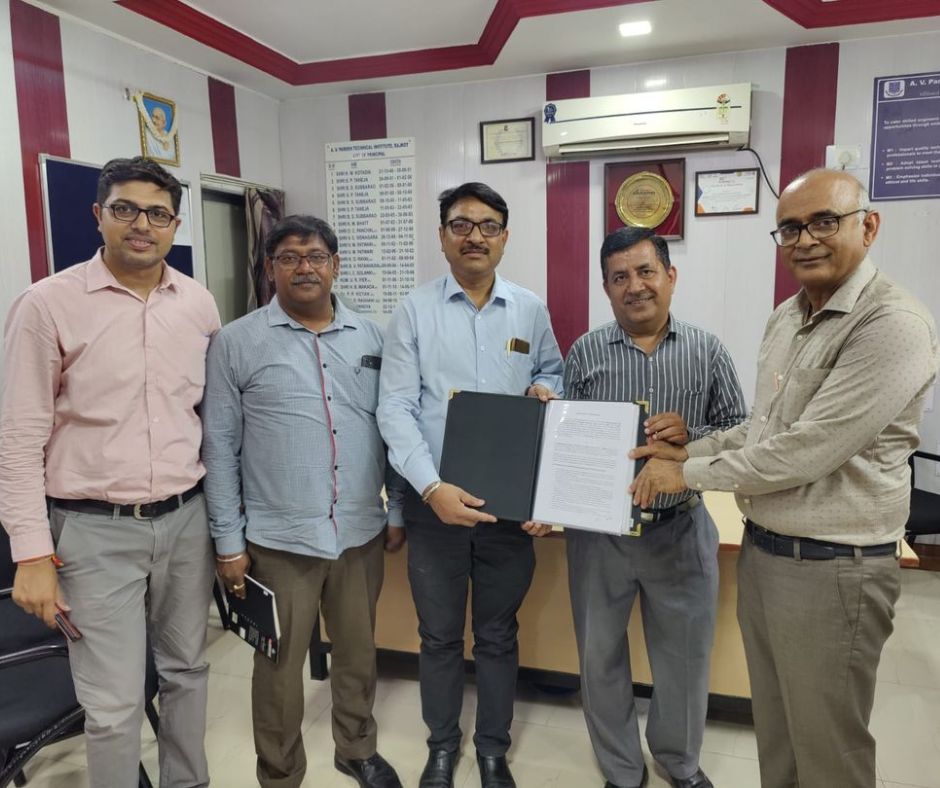 NSIC to support start-ups, signed MoU with A.V. Parekh Technical Institute