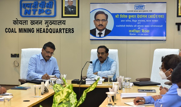 Additional Secretary, Ministry of Power reviews Coal Mining Projects at NTPC CMHQ, Ranchi