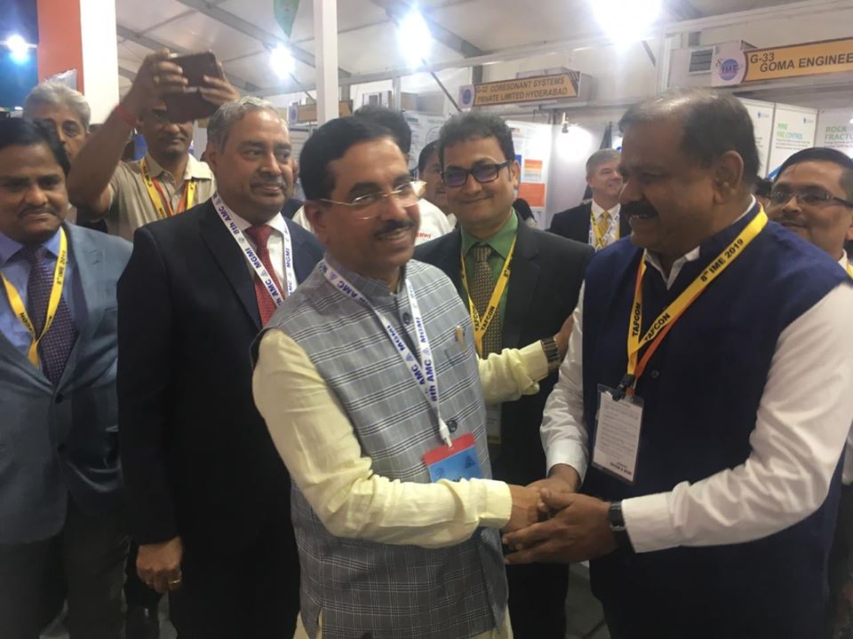 Shri Pralhad Joshi Minister of Coal Mines and Parliamentary Affairs visits the IndianOil stall