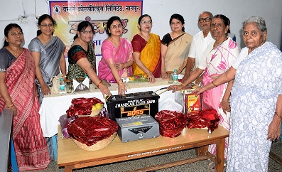 Jhankar Club extended help to Panchvati Old Age Home