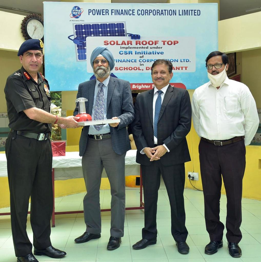 Shri Rajeev Sharma CMD PFC Receives The CBIP Award 2020