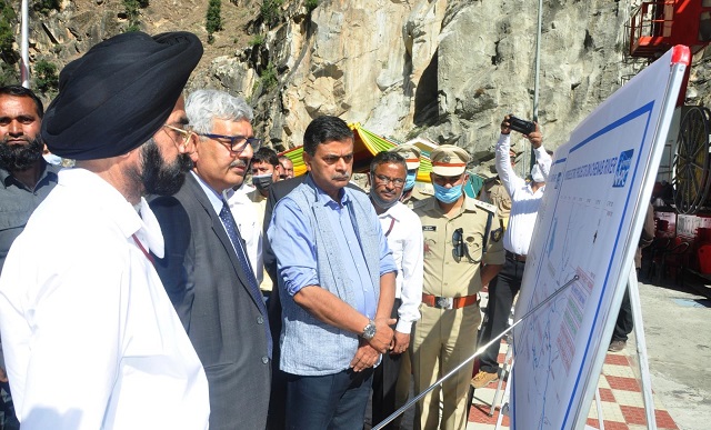Union Power Minister RK Singh visits NHPC Dulhasti Power Station